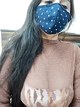 Snapshot of Gloie4u chatting on September 15, 2025, 10:37 am Gloie4u online show from September 15, 2025, 10:37 am