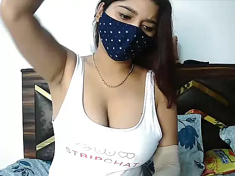 Snapshot of Gloie4u chatting on November 8, 2025, 5:00 am Gloie4u online show from November 8, 2025, 5:00 am