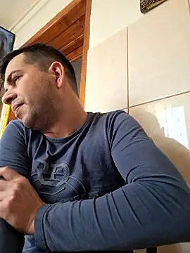 Snapshot of hornny1995 chatting on January 19, 2026, 7:45 am hornny1995 online show from January 19, 2026, 7:45 am