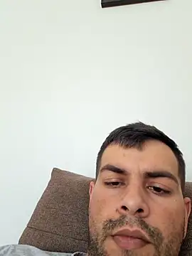 Snapshot of hornny1995 chatting on October 19, 2025, 11:24 am hornny1995 online show from October 19, 2025, 11:24 am