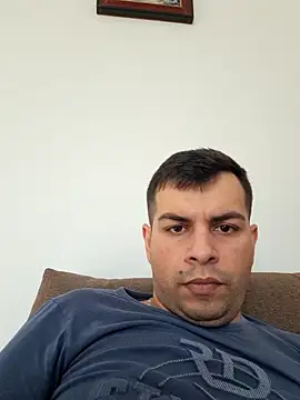 Snapshot of hornny1995 chatting on January 18, 2026, 12:19 pm hornny1995 online show from January 18, 2026, 12:19 pm