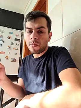 Snapshot of hornny1995 chatting on February 13, 2026, 10:15 am hornny1995 online show from February 13, 2026, 10:15 am