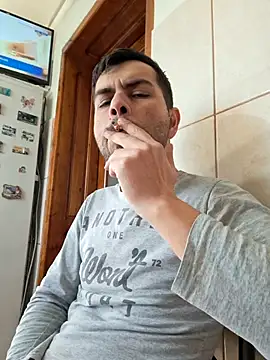 Snapshot of hornny1995 chatting on February 6, 2026, 1:29 pm hornny1995 online show from February 6, 2026, 1:29 pm