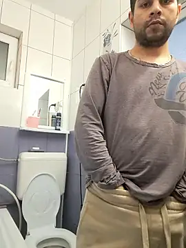 Snapshot of hornny1995 chatting on January 17, 2026, 6:55 pm hornny1995 online show from January 17, 2026, 6:55 pm