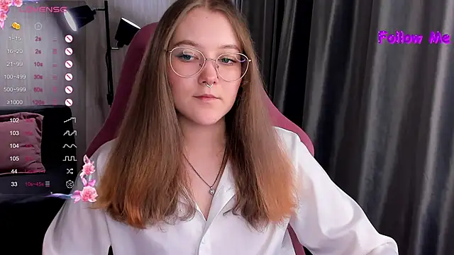 Snapshot of bunny_bubble chatting on November 6, 2025, 11:20 pm bunny bubble online show from November 6, 2025, 11:20 pm