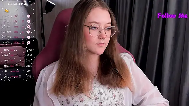 Snapshot of bunny_bubble chatting on December 4, 2025, 11:04 pm bunny bubble online show from December 4, 2025, 11:04 pm