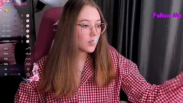 Snapshot of bunny_bubble chatting on November 22, 2025, 11:25 pm bunny bubble online show from November 22, 2025, 11:25 pm