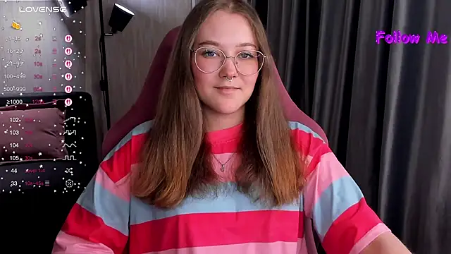 Snapshot of bunny_bubble chatting on December 3, 2025, 10:53 pm bunny bubble online show from December 3, 2025, 10:53 pm