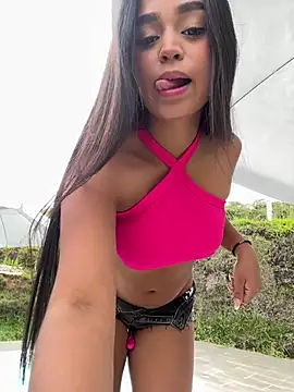 Juli Walker online show from January 22, 2025, 2:14 pm