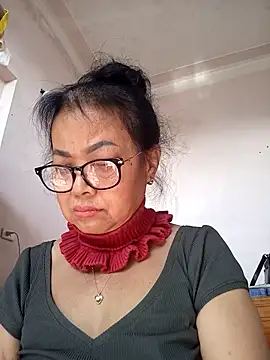 Hotestlove online show from January 11, 2026, 3:24 am