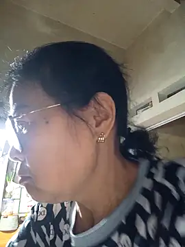 Hotestlove online show from March 7, 2026, 3:35 am