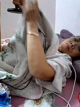 Hotestlove online show from October 22, 2025, 11:53 am