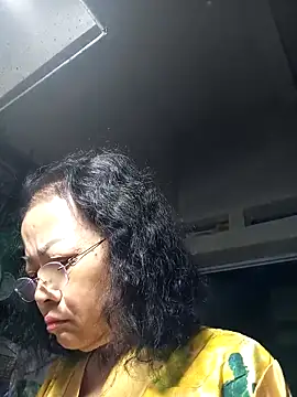 Hotestlove online show from November 2, 2025, 11:21 pm