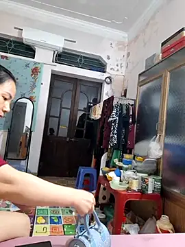 Hotestlove online show from November 9, 2025, 11:36 am