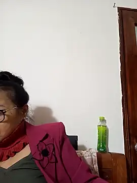 Hotestlove online show from February 19, 2026, 11:12 pm