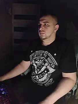 Foxyshaved online show from February 5, 2026, 4:30 am