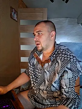 Foxyshaved online show from April 18, 2026, 7:54 am