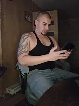 Foxyshaved online show from December 16, 2025, 5:11 am