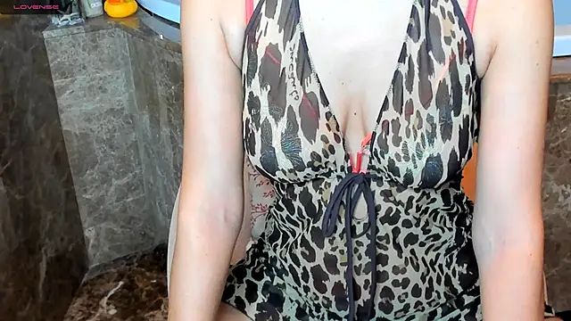 Snapshot of yourastral chatting on March 23, 2025, 2:59 am yourastral online show from March 23, 2025, 2:59 am