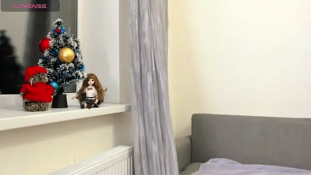  ellen meow  online show from February 4, 2026, 8:15 pm