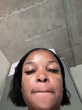 slimcateee online show from February 10, 2026, 4:06 pm