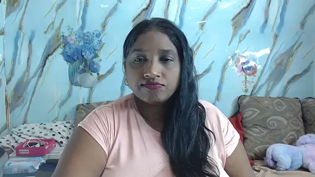 Snapshot of Indian_tracy chatting on June 19, 2026, 8:31 am Indian tracy online show from June 19, 2026, 8:31 am