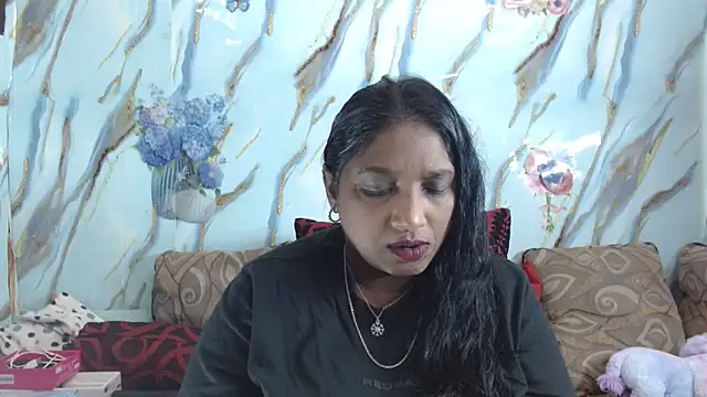 Snapshot of Indian_tracy chatting on June 20, 2026, 8:19 am Indian tracy online show from June 20, 2026, 8:19 am