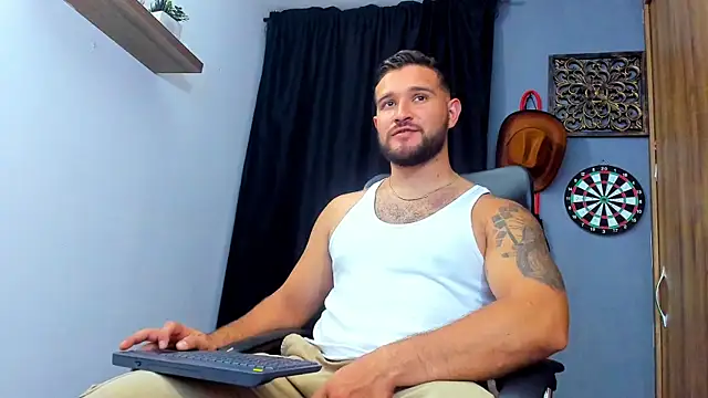 AndrewDiaz online show from April 7, 2026, 6:37 am