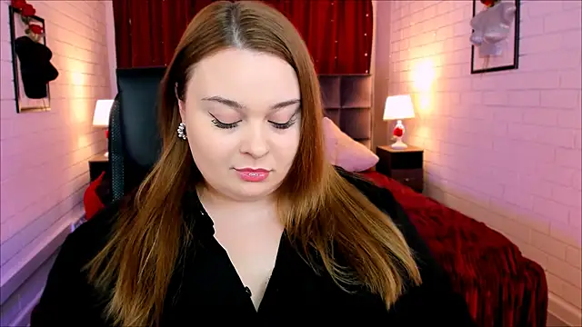 Snapshot of KimberlyMaran chatting on November 24, 2025, 4:18 pm KimberlyMaran online show from November 24, 2025, 4:18 pm