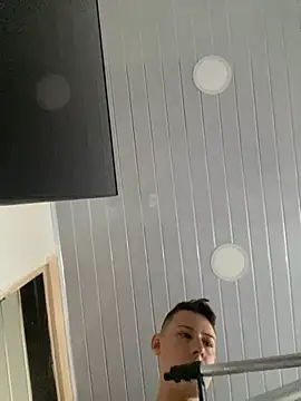 Snapshot of Muscle_King_Cum chatting on March 21, 2025, 1:23 pm Muscle King Cum online show from March 21, 2025, 1:23 pm