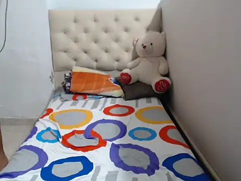 KIARAMARSHALLWELLZ online show from September 10, 2025, 7:02 pm