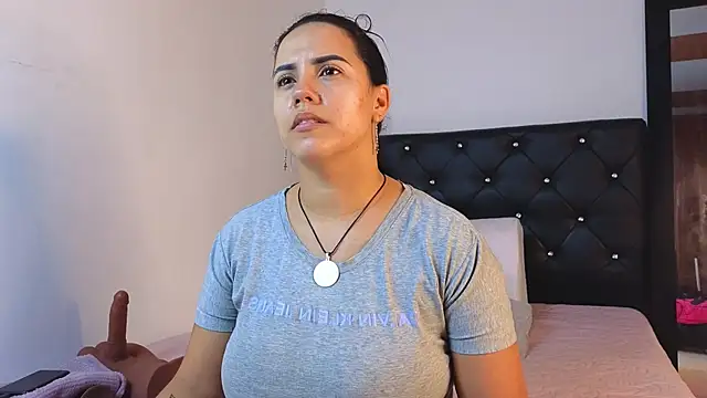 Snapshot of tatiana_big_ass_boobs chatting on October 10, 2025, 7:36 pm tatiana big ass boobs online show from October 10, 2025, 7:36 pm