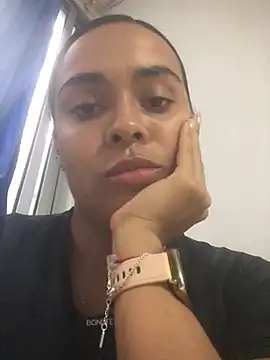 JuanaSimons online show from February 7, 2026, 9:56 pm