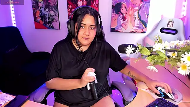 haru u2 online show from November 11, 2025, 9:42 pm