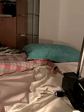 parejamlga58 online show from December 2, 2025, 10:55 pm