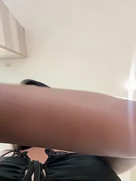 Emilia Bakerr online show from March 5, 2026, 7:32 pm