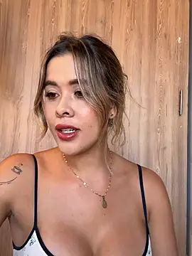 Snapshot of Emilia_Bakerr chatting on July 8, 2026, 7:58 pm Emilia Bakerr online show from July 8, 2026, 7:58 pm