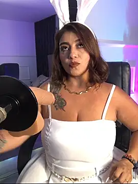 MrsFoucher online show from March 28, 2026, 3:29 am