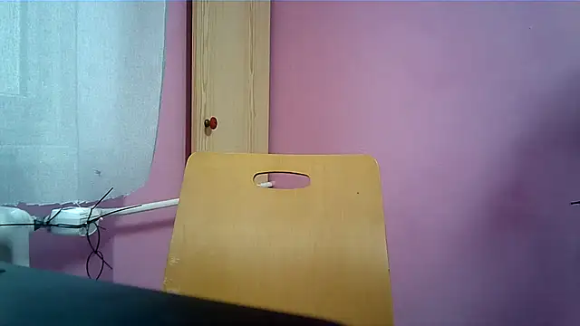 Snapshot of Lucinka1 chatting on February 6, 2025, 8:07 am Lucinka1 online show from February 6, 2025, 8:07 am