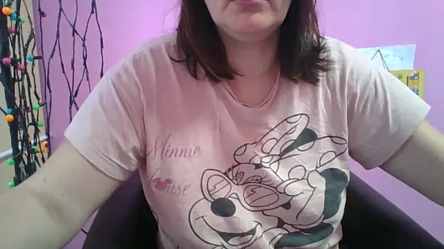 Snapshot of Lucinka1 chatting on March 13, 2025, 6:48 am Lucinka1 online show from March 13, 2025, 6:48 am