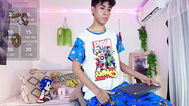 huge armound online show from March 24, 2026, 8:09 pm