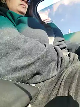 Snapshot of sweetkitty111 chatting on February 25, 2025, 7:38 pm sweetkitty111 online show from February 25, 2025, 7:38 pm