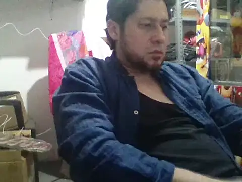 Snapshot of simpatico1000 chatting on January 24, 2025, 4:27 am simpatico1000 online show from January 24, 2025, 4:27 am