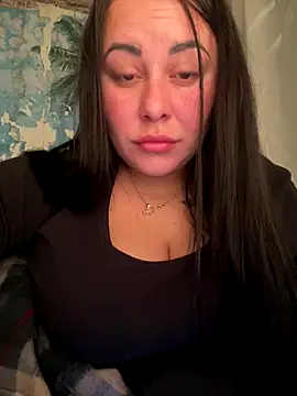 DaisyStreet online show from November 3, 2025, 9:07 pm