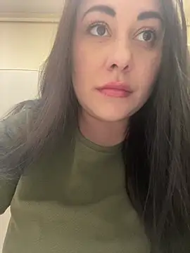 DaisyStreet online show from April 9, 2026, 11:49 am