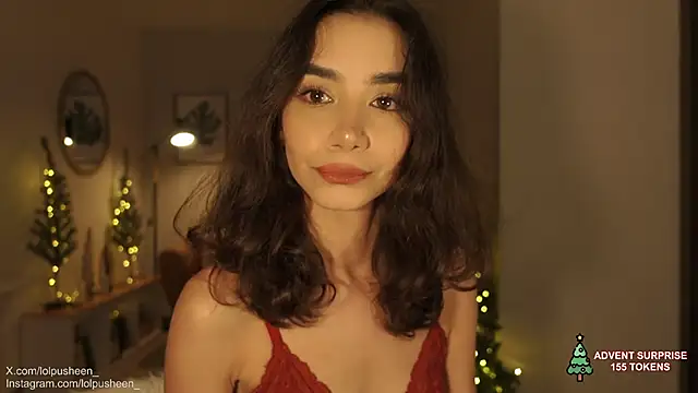 Snapshot of JulietteDee chatting on December 1, 2025, 11:05 pm JulietteDee online show from December 1, 2025, 11:05 pm