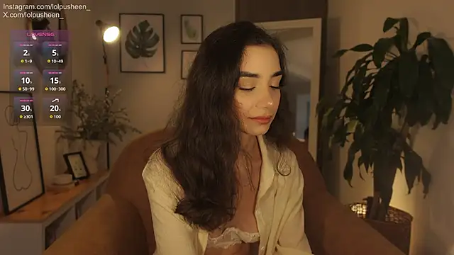 JulietteDee online show from May 11, 2026, 9:34 pm