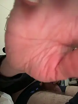 Snapshot of maurix9111 chatting on December 2, 2025, 10:33 pm maurix9111 online show from December 2, 2025, 10:33 pm