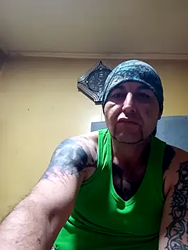 Snapshot of TrainedFinder5 chatting on October 7, 2025, 11:50 pm TrainedFinder5 online show from October 7, 2025, 11:50 pm