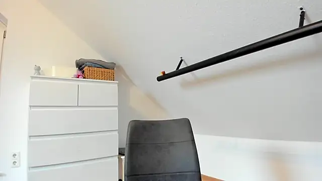 Unrealmilkyway online show from October 10, 2025, 6:25 am